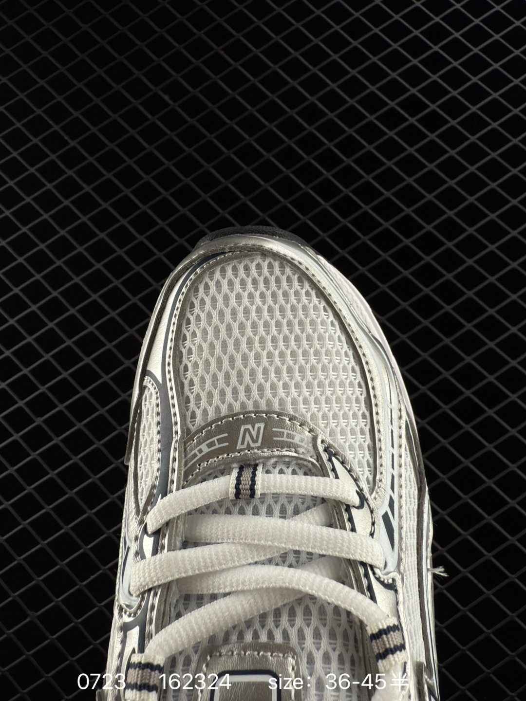 New Balance MR740 NB